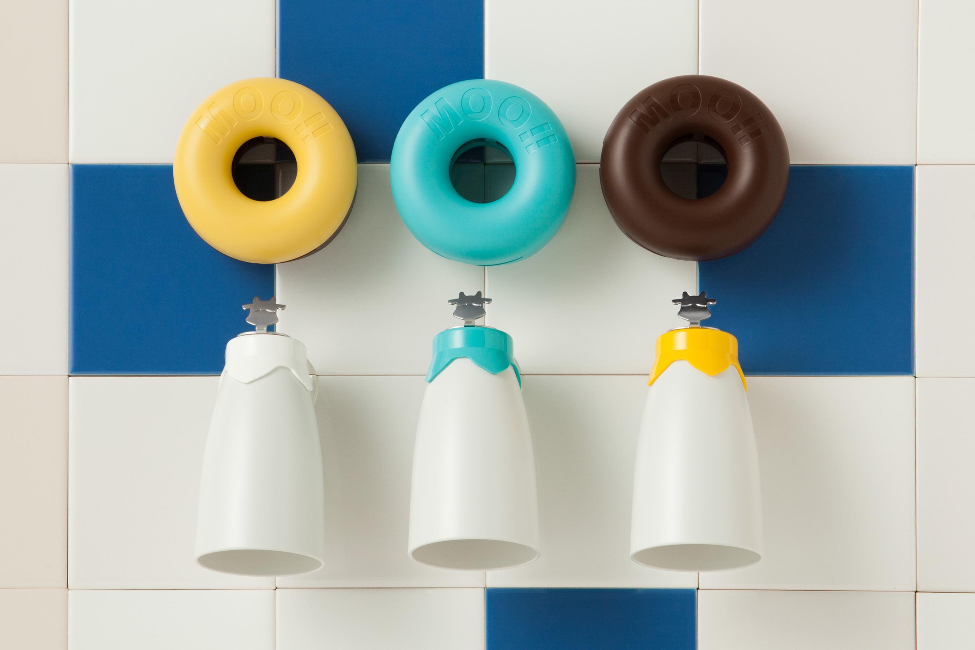 戦前・クラブ国民の歯磨きコップ入り蓋つき容器★未開封 2個セット うがいコップ 歯磨きコップ 歯ブラシコップ 超軽量