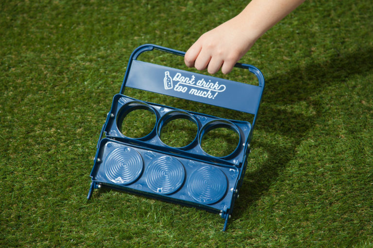 持ち運びに便利！「3COINS」のドリンクボトルホルダー キッチン 雑貨 Mart[マート]公式サイト光文社