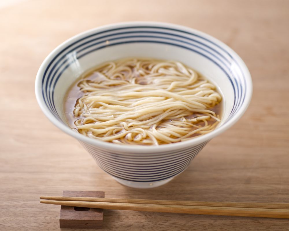 稲庭うどんのようなのどごしが話題！ 新食感ラーメン「稲庭中華そば」 – Mart