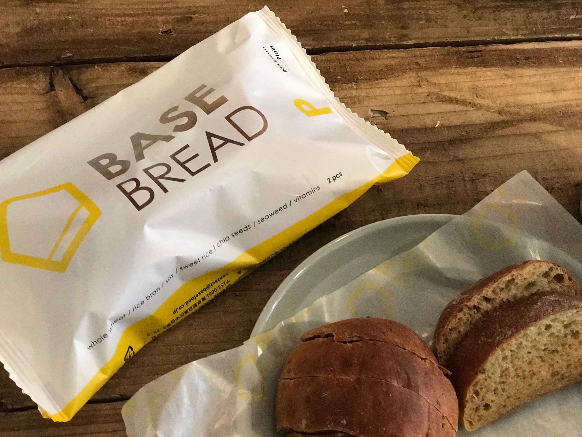 パン好きもきっと納得する味。カロリーや糖質もOFFの 「BASE BREAD