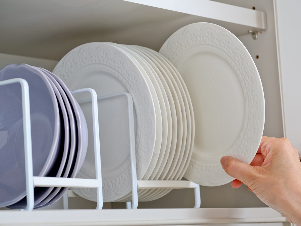 お皿収納 食器 ケース 2個セット お皿を立てて収納 食器棚 おしゃれ 皿 キッチン ディッシュラック plate-stand 素晴らしい外見
