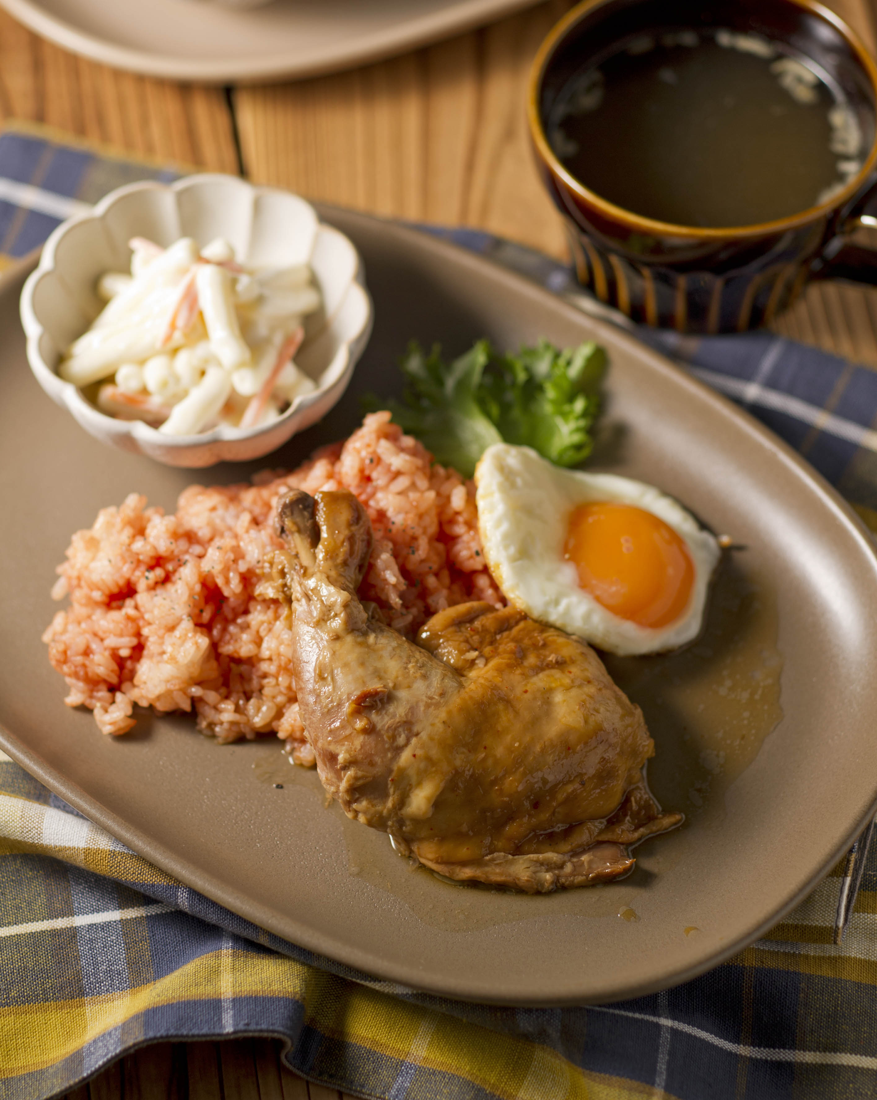 骨までほろほろ 業務スーパーの チキンの照りっと煮 はパックごと湯煎するだけ 食品 食材 フード レシピ Mart マート 公式サイト 光文社