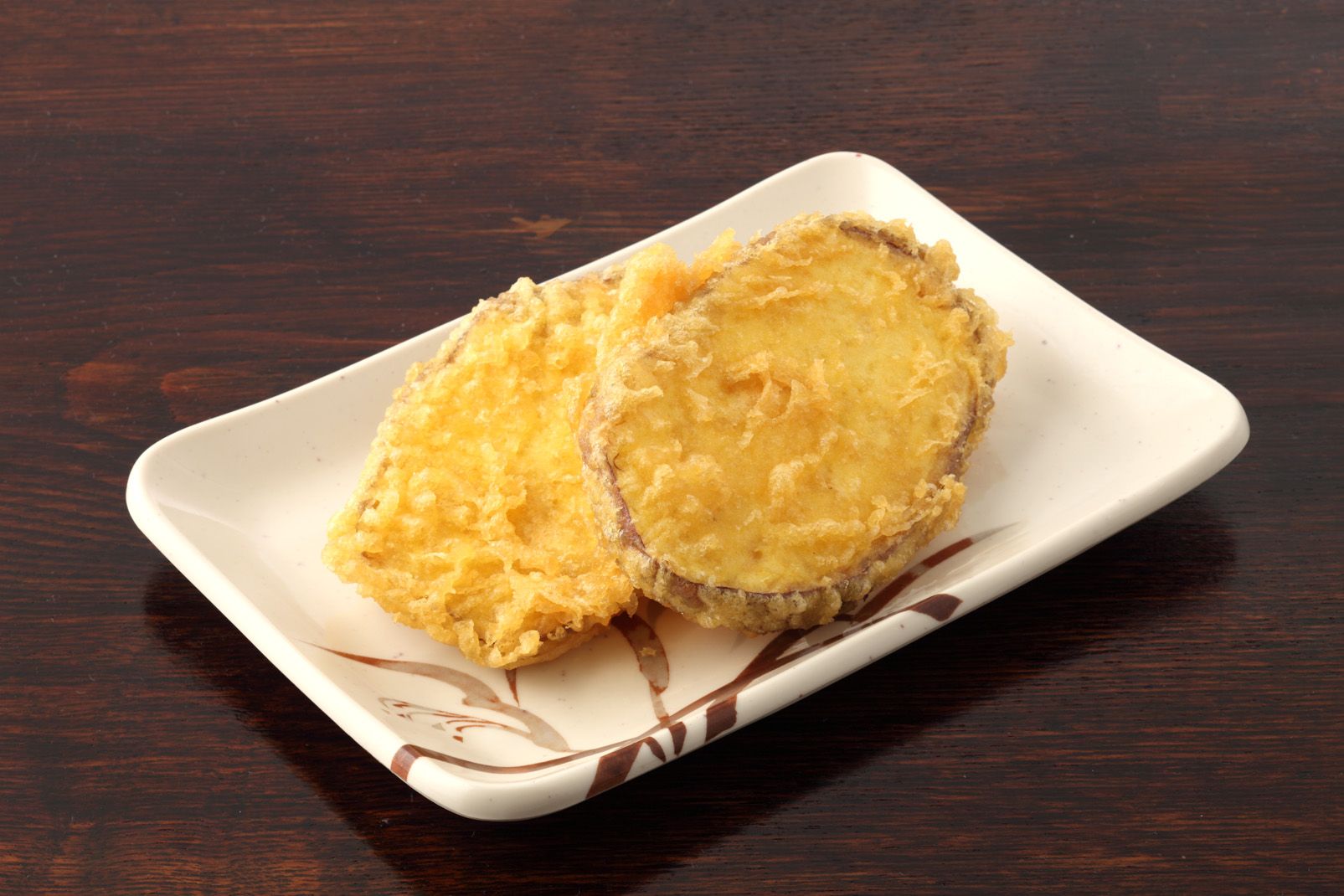 丸亀製麺の天ぷらテイクアウト人気ランキング2位の「さつまいも天」