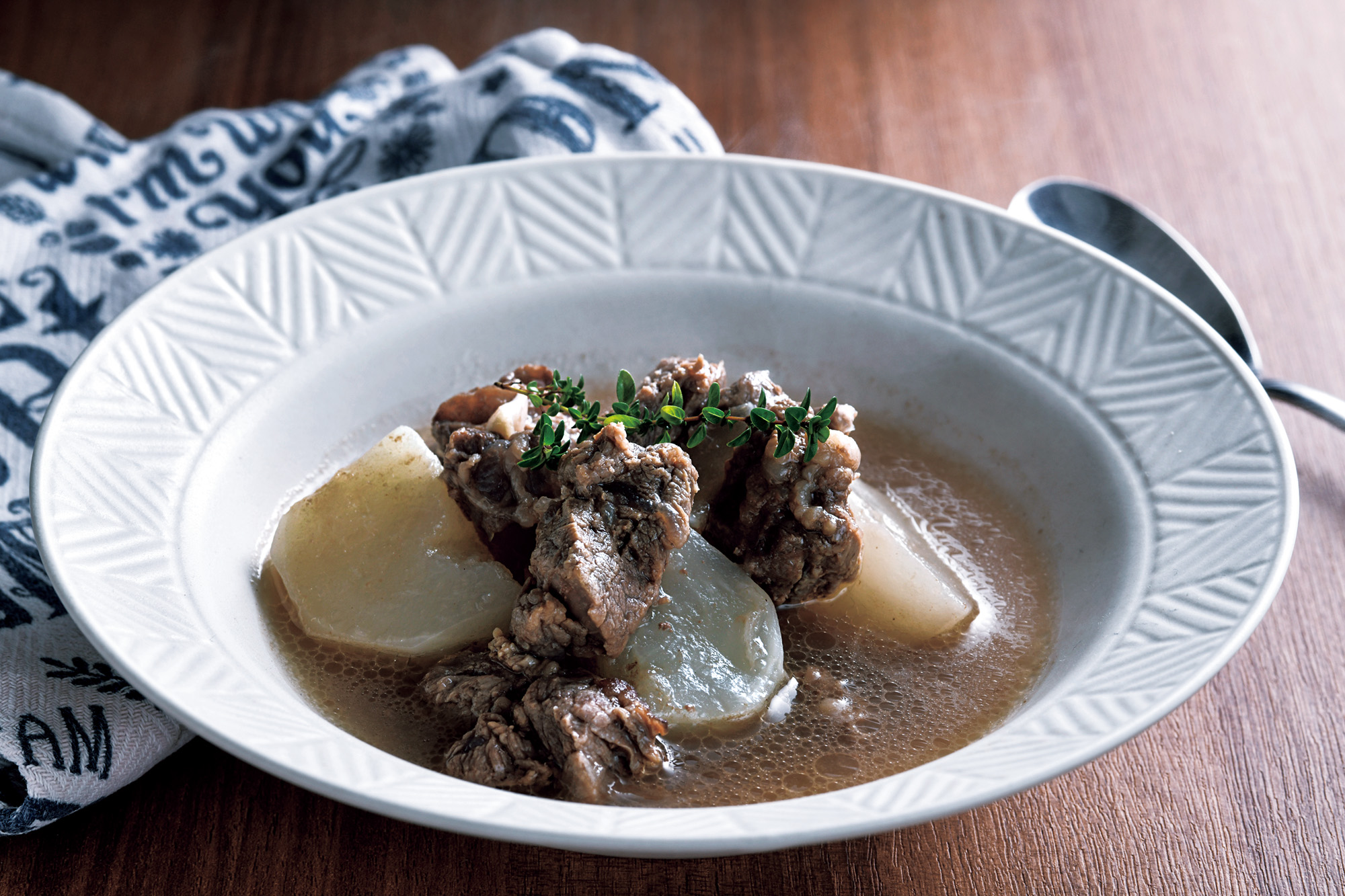 コストコの巨大塊肉はこう使おう 筋のある部位は冷凍してから煮込み料理に レシピ フード レシピ Mart マート 公式サイト 光文社