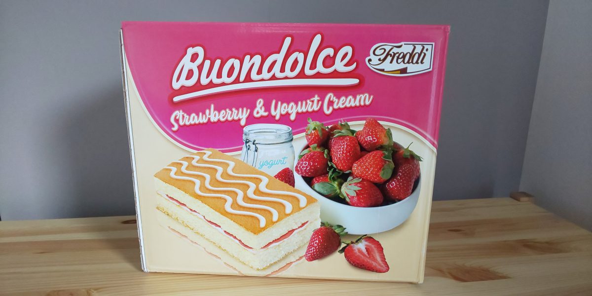 コストコ新商品 ストロベリー ヨーグルトクリームケーキ は春が待ち遠しくなるかわいさ 食品 食材 フード レシピ Mart マート 公式サイト 光文社