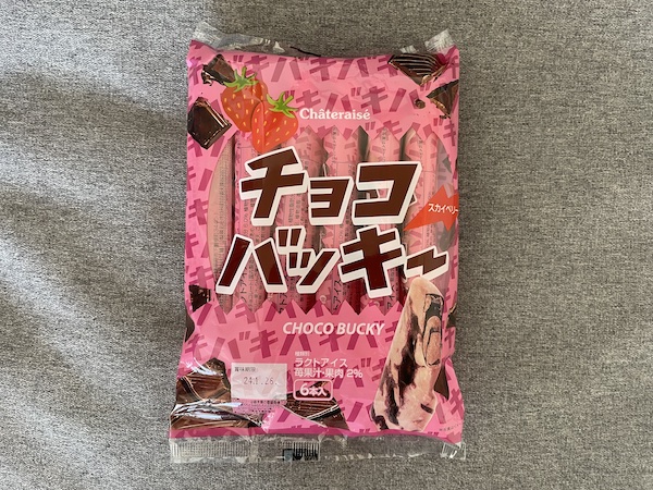 チョコバッキー　スカイベリー　1本¥75円、6本入り¥367（税込）