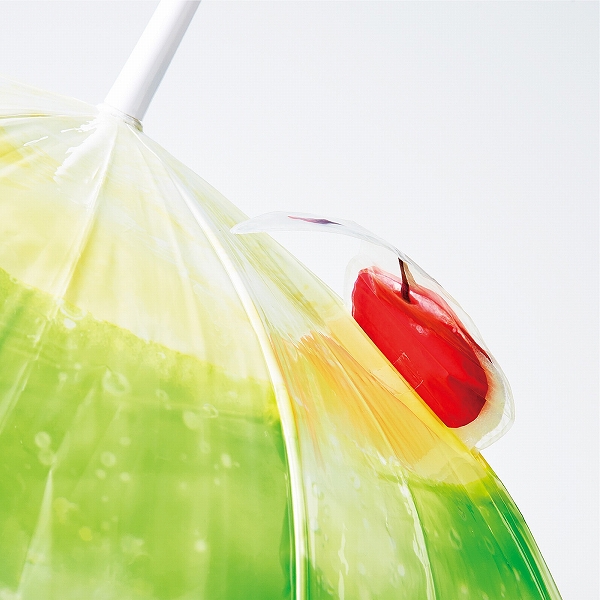 YOU+MORE!　シュワシュワ弾ける クリームソーダの透明傘　メロンクリームソーダ￥2,200　装飾のさくらんぼ