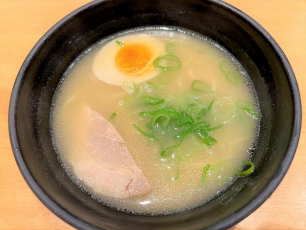 かっぱ寿司の「京都ラーメン 天天有」監修の「鶏白湯ラーメン」
