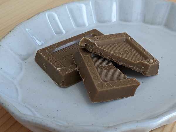 成城石井　素材を味わうチャイチョコレートの中身