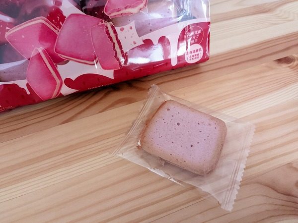 成城石井　北見鈴木製菓 北海道いちごミルククッキー