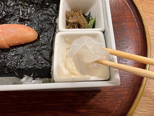 「椒房庵」の「博多めんたい膳 海苔」にはイカゆず麹漬も入る