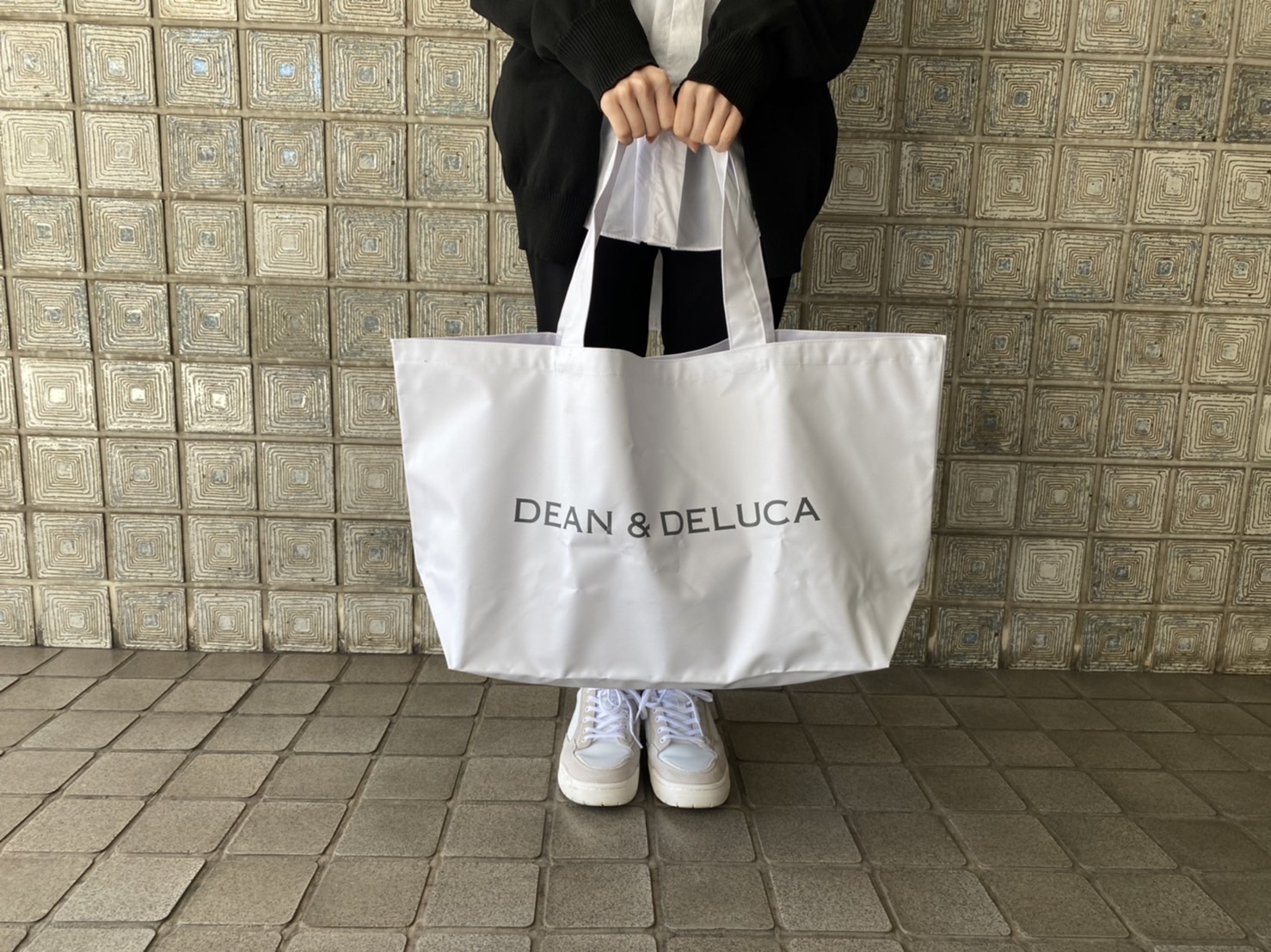 【しょうゆさん専用】DEAN & DELUCA ホワイトトートバッグ DEAN & DELUCA】知る人ぞ知る木更津アウトレット限定トートは、頼れる