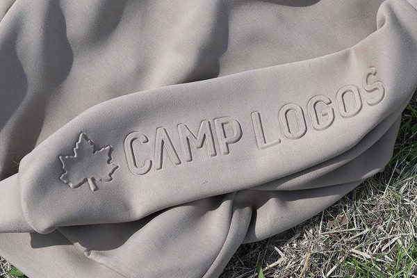 ロゴス「CAMP LOGOS」ダンボールニットスウェットのロゴ
