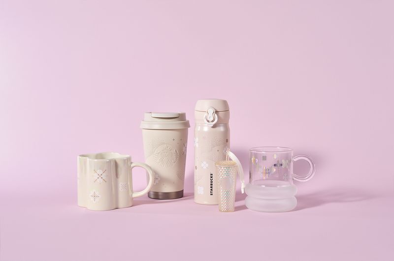 スターバックス】待ってました！ホリデーシーズン新作グッズは雪や