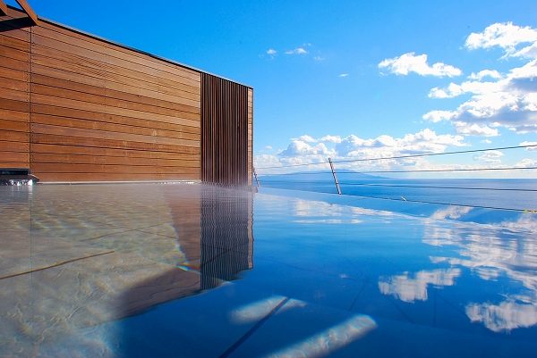 「熱川プリンスホテル」の天空露天風呂