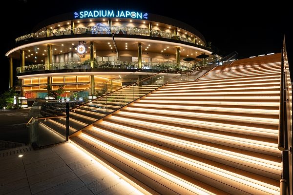 日本最大級といわれる「天然温泉 岩盤浴 スパジアムジャポン」