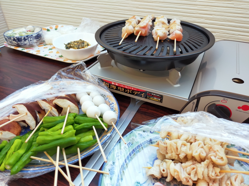 バルコニーで焼き鳥パーティ―