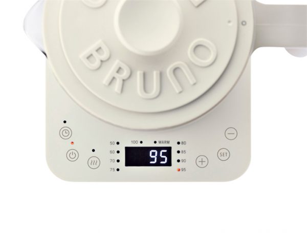 BRUNOの温度調節マルチケトルはタッチパネルで操作も簡単