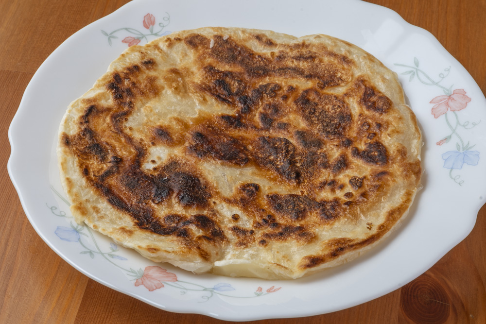【業務スーパー】サクサク食感が美味しい! カレーに合わせたりスイーツにアレンジできる「パラタ」って? | 食品・食材 | フード・レシピ ...