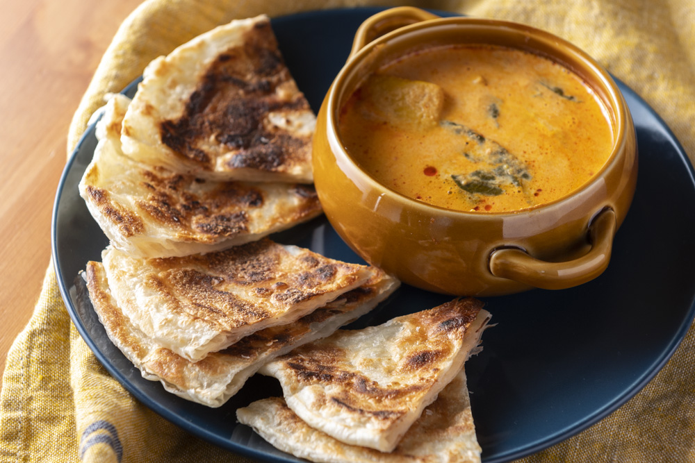 【業務スーパー】サクサク食感が美味しい! カレーに合わせたりスイーツにアレンジできる「パラタ」って? | 食品・食材 | フード・レシピ ...