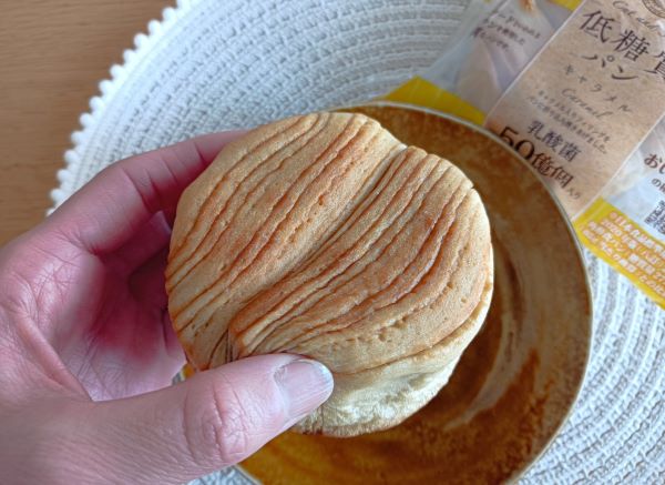 「Cut and Slim低糖質パン」のキャラメル味の写真