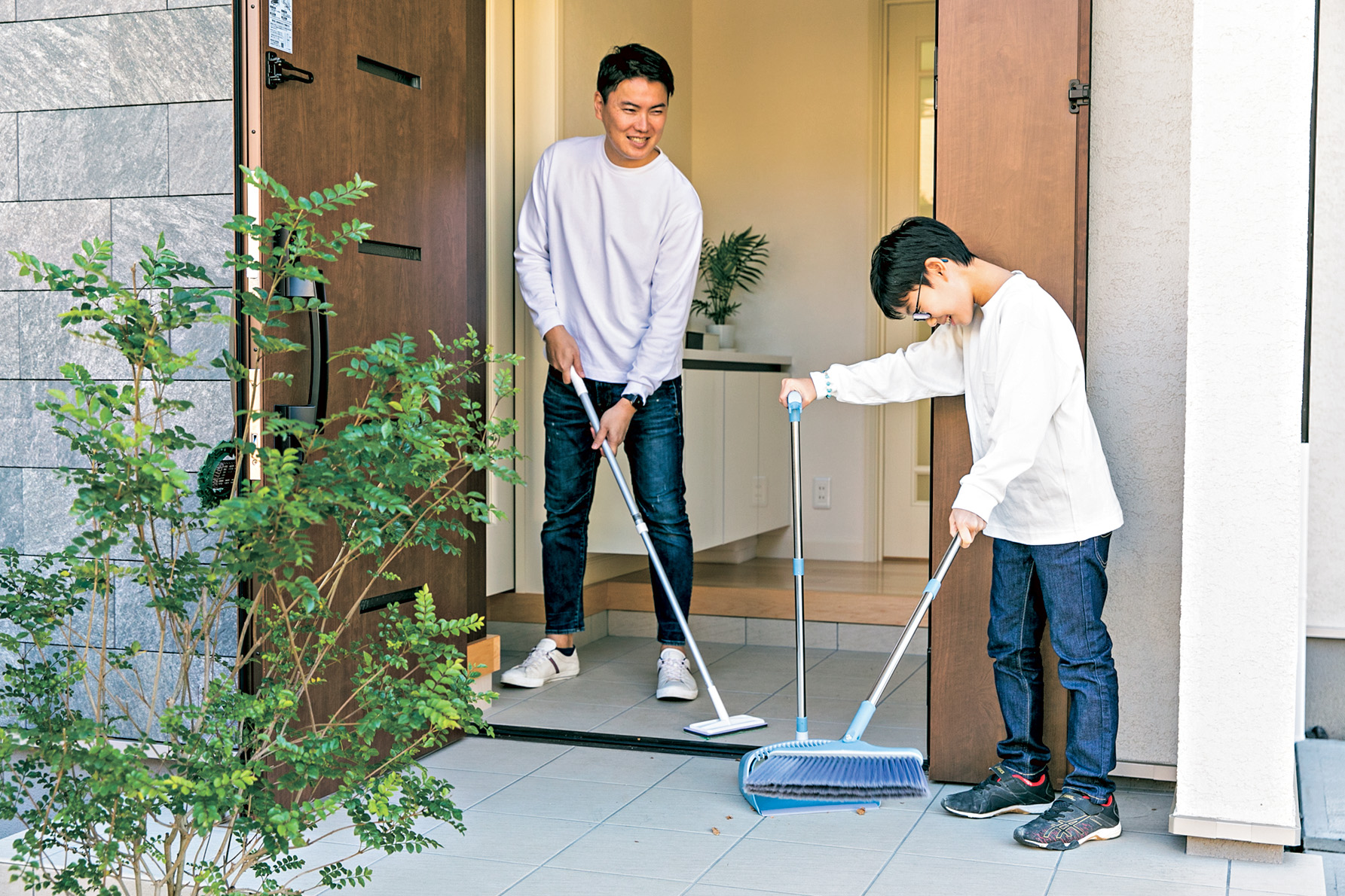 玄関がきれいな家で使われている「ワザあり」掃除グッズ2選 | 掃除