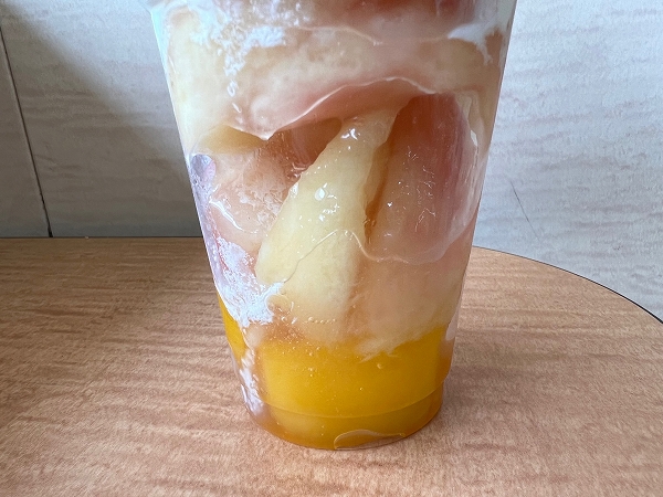 ミニストップの「ドリームコンボ～マンゴー＆ピーチ～」は完熟マンゴーと完熟白桃入り