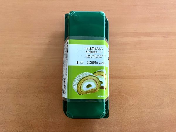 お抹茶もちもちもち食感ロール(京都府産宇治抹茶使用)￥397※沖縄地域のローソンではお取り扱いしていません。