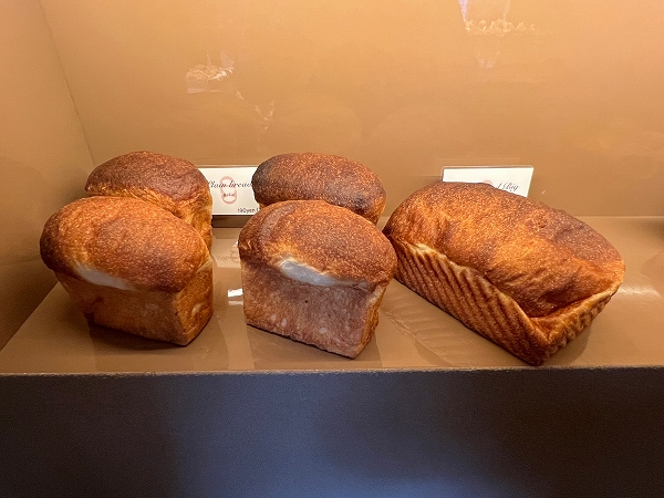 「dacō」では食パンも販売