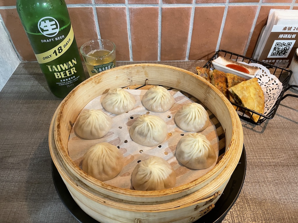 市川鉄狼　娯楽呉娩　紅梅円式帯止　共箱　MA316 市川鉄狼 娯楽呉娩 紅梅円式帯止 共箱 MA316 市川鉄狼娯楽呉娩紅梅円式