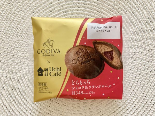 ローソンのゴディバコラボスイーツ、どらもっち ショコラ&フランボワーズのパッケージ