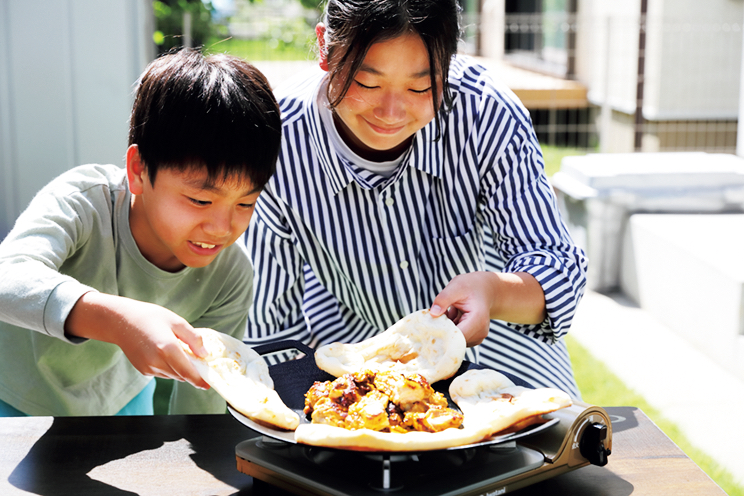 マルチグリドル　ナンを焼く